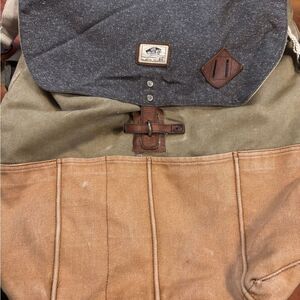 Super Rare Vtg Vans Messanger, Laptop, Hiking bookbag/Rupsack